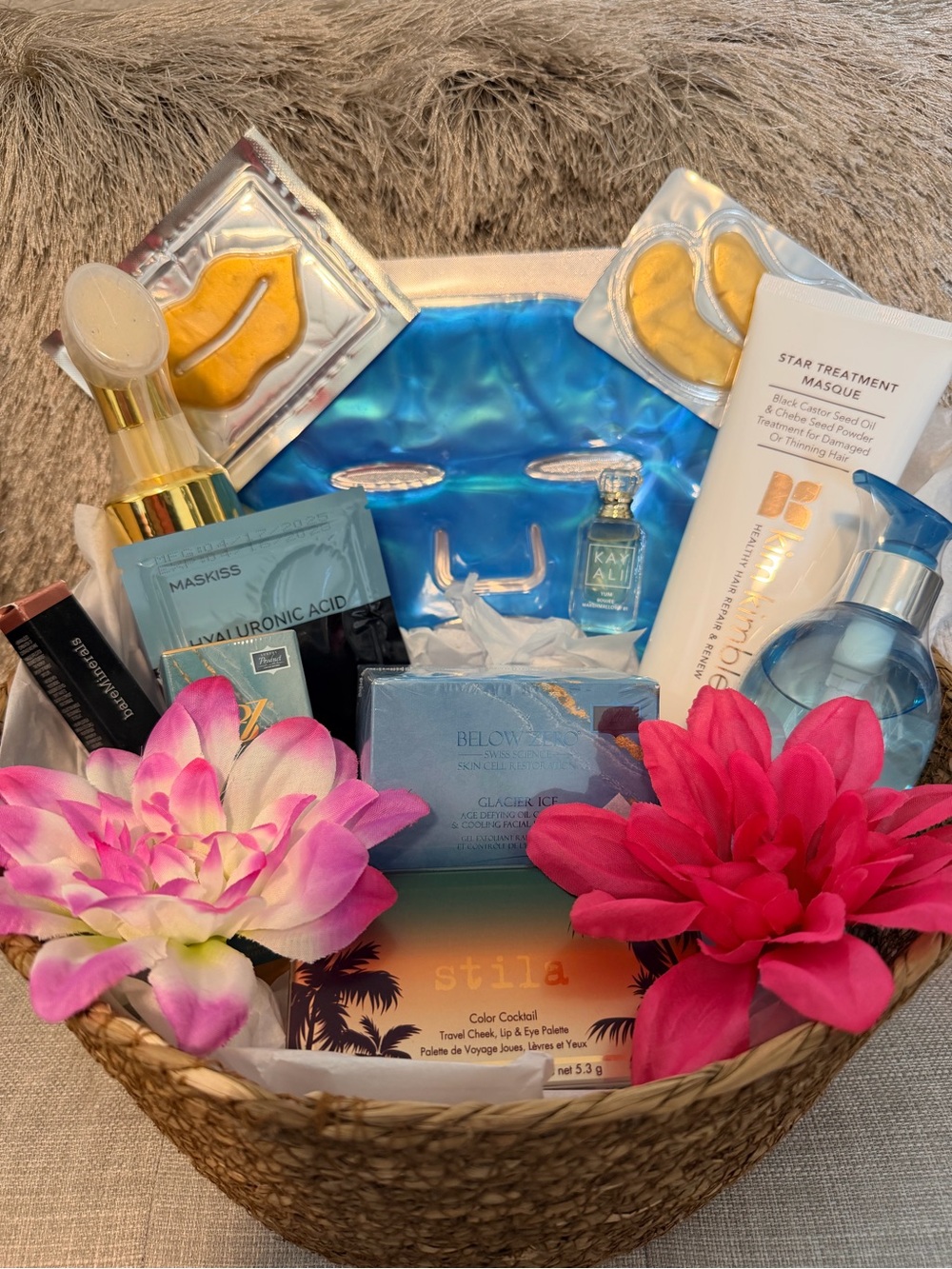 Assorted Women’s Bath & Body Gift Basket - Blue & Pink Hydration Set